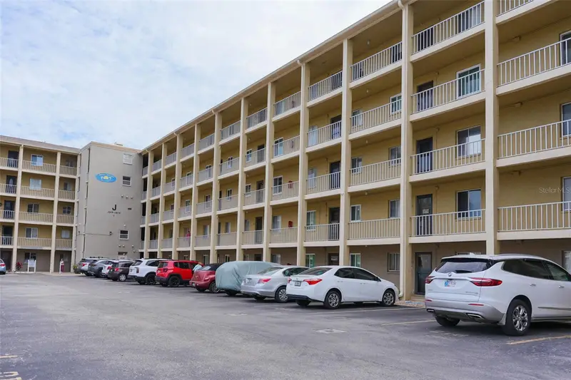 3607 Lake Bayshore Dr #312, FL