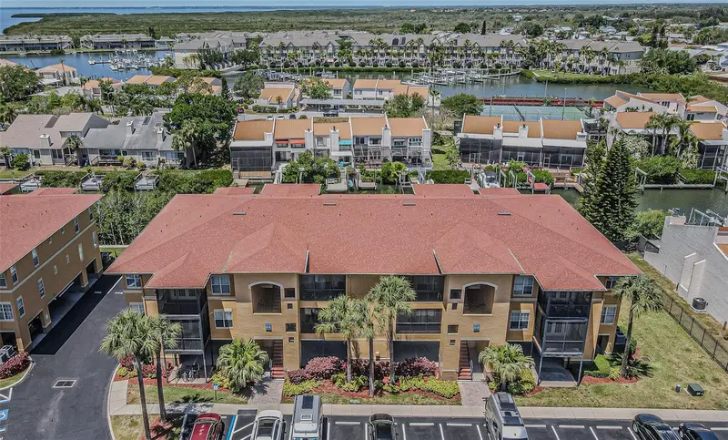 4316 Bayside Village Dr #302, FL