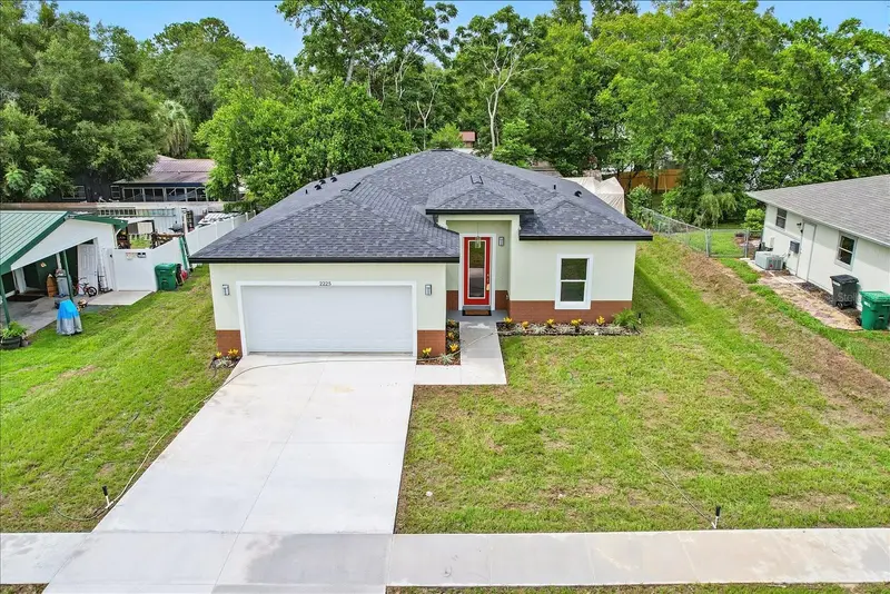 2225 W Howard Pl, FL