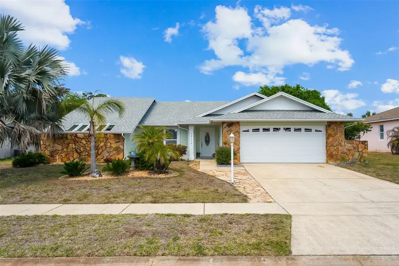 10116 Landmark Dr, FL