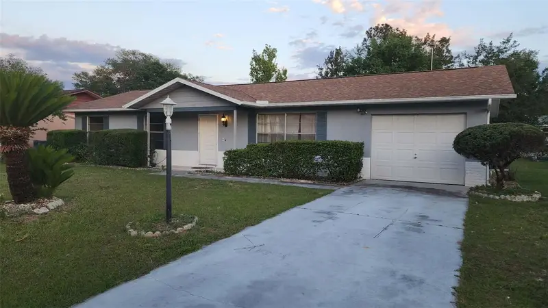 62 Silver Ln, FL