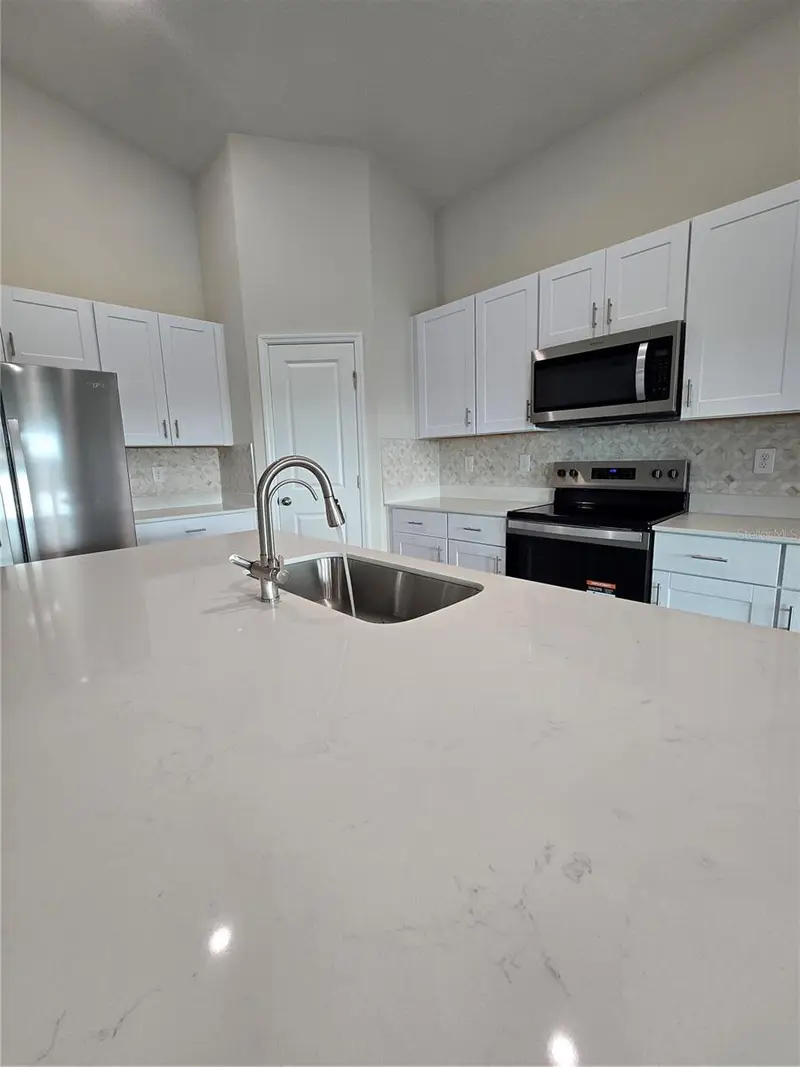 1728 Vanilla St, FL