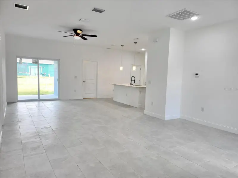 415 Tonklin Rd Sw, FL