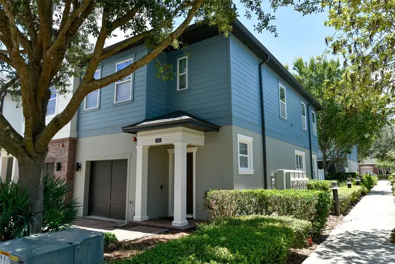 880 Taramundi Dr, FL