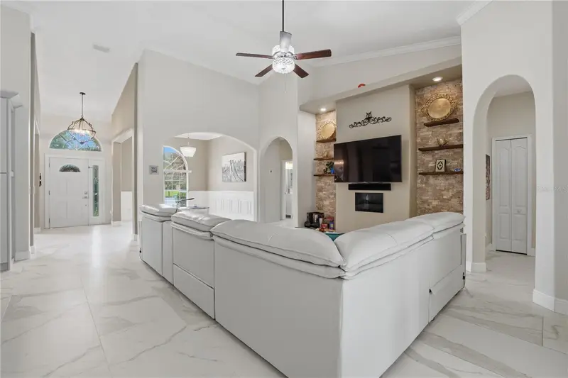510 Sonata Ct, FL
