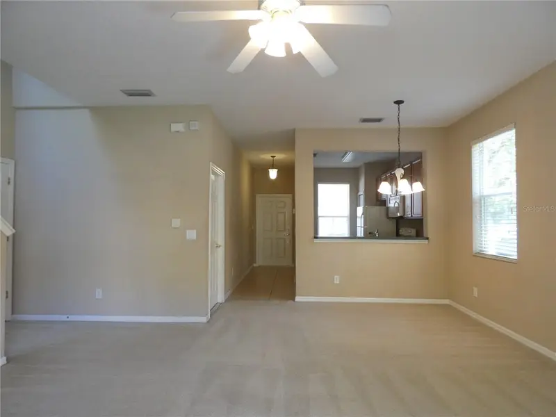 2111 Retreat View Cir, FL