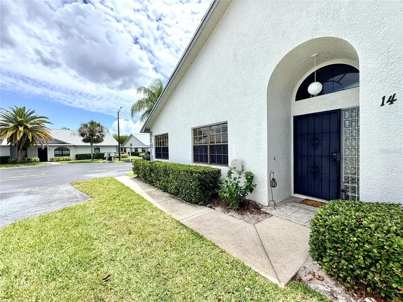 2749 Countryside Blvd #14, FL