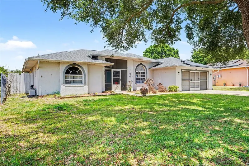 1464 Bluff Loop, FL