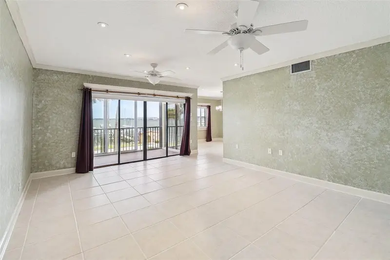 115 N Indian River Dr #207, FL