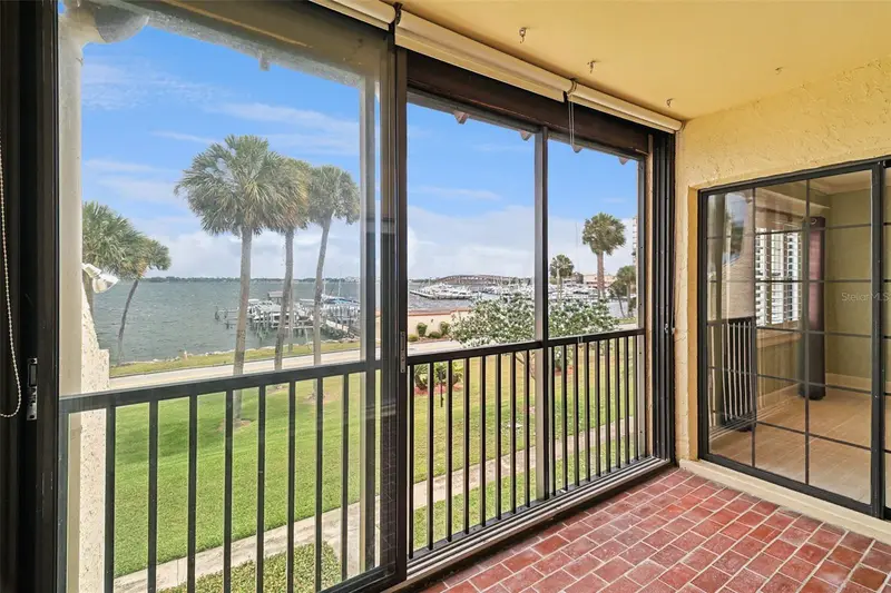115 N Indian River Dr #207, FL