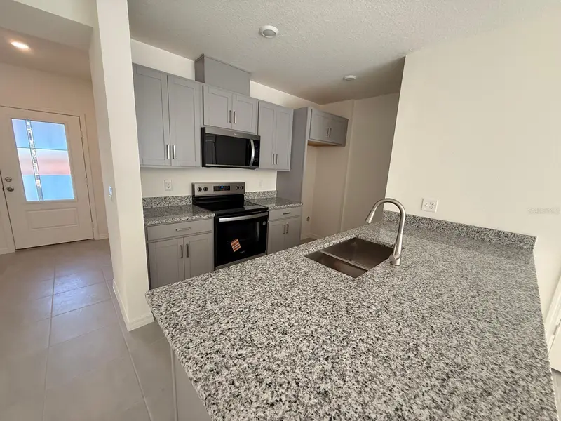 16607 Luminary Loop, FL
