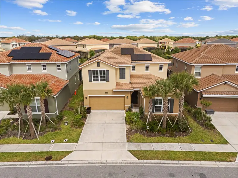 7630 Oakmoss Loop, FL