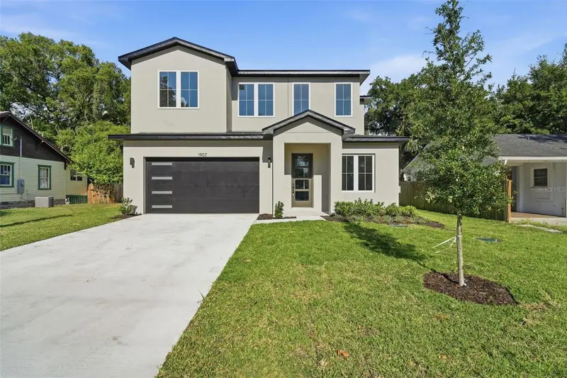 1907 Mae St, FL