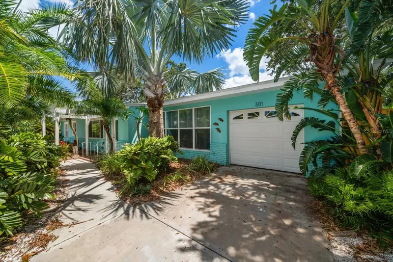 301 Cevera Dr, FL