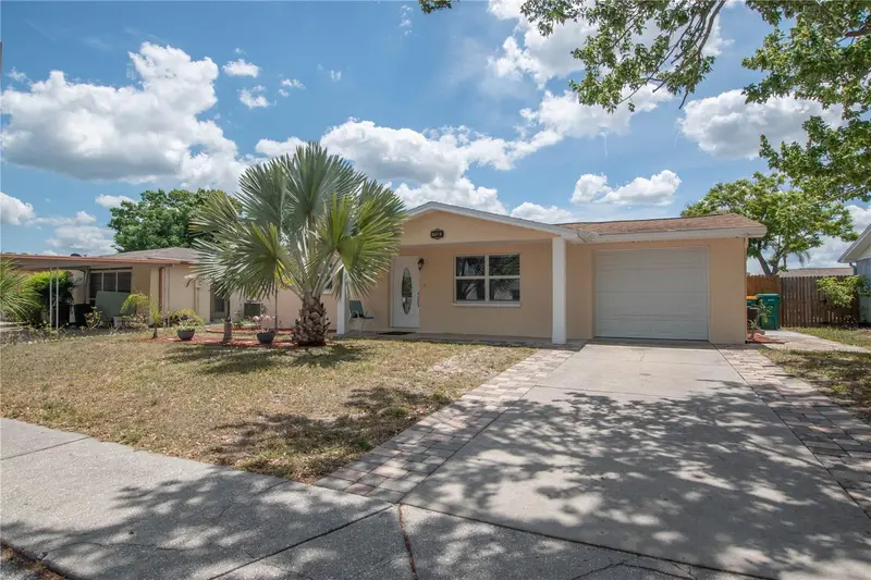 7130 Castanea Dr, FL
