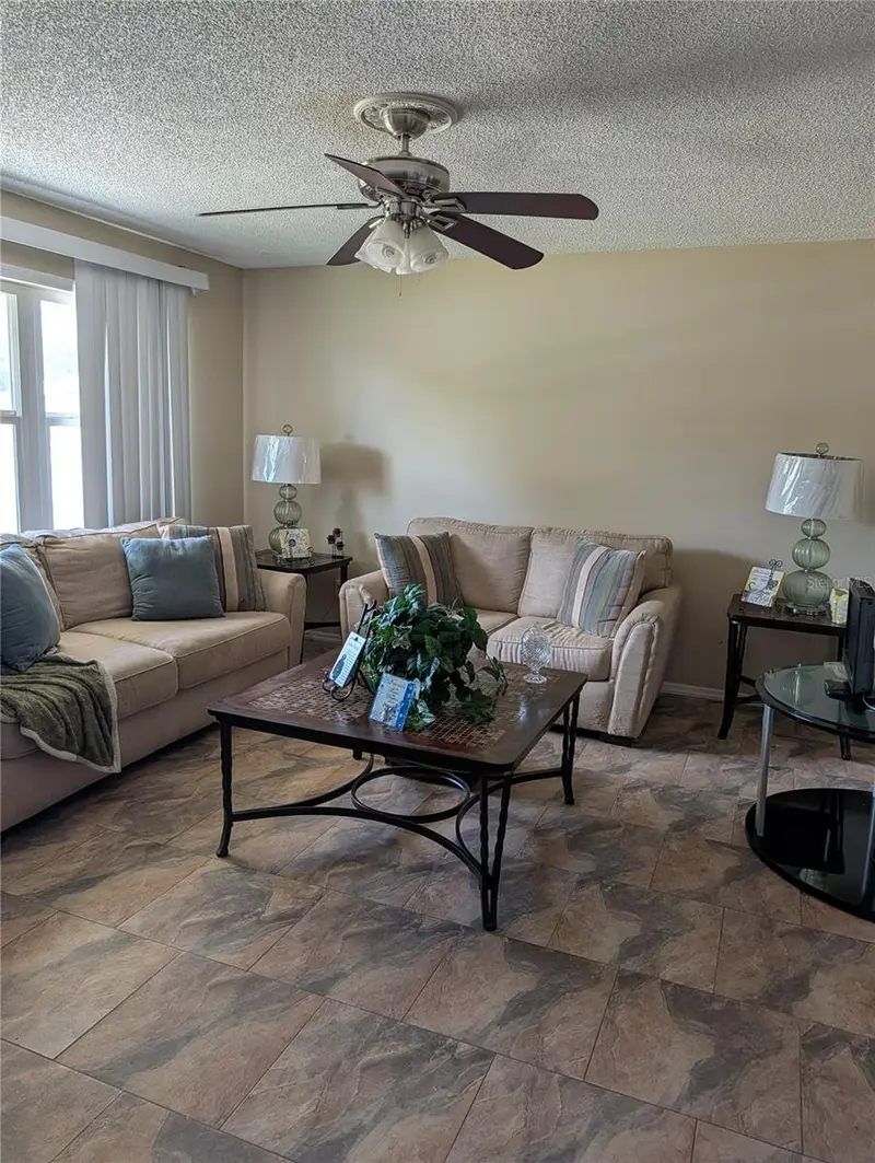 3607 Briarcliff Way, FL