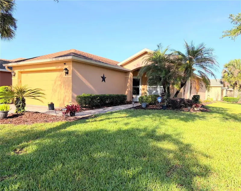 537 Grand Canal Dr, FL