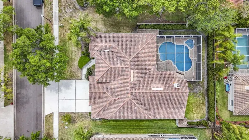 4953 Pointe Cir, FL