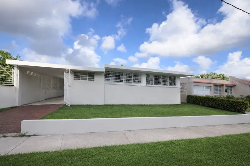 882 Calle Paganini, PR