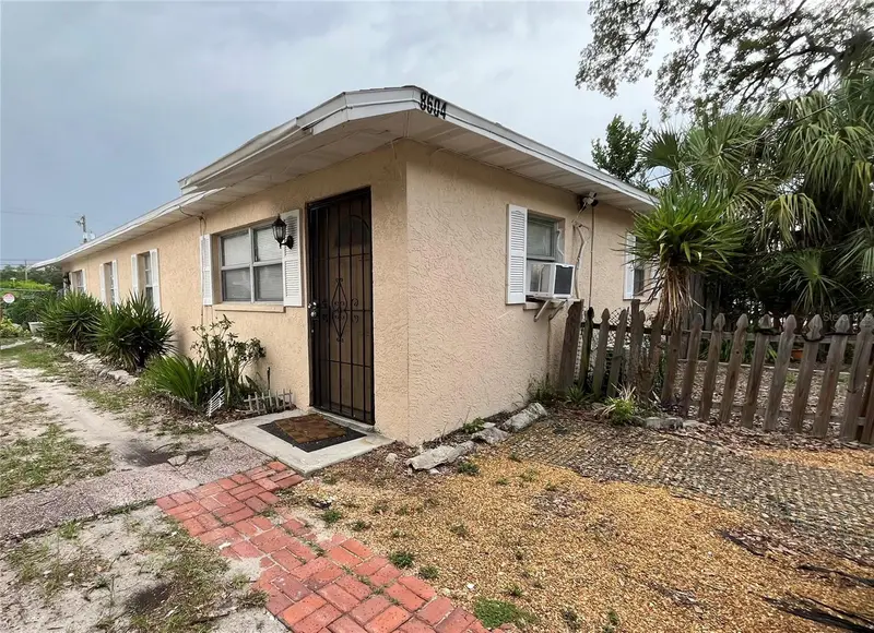 8604 N Branch Ave, FL