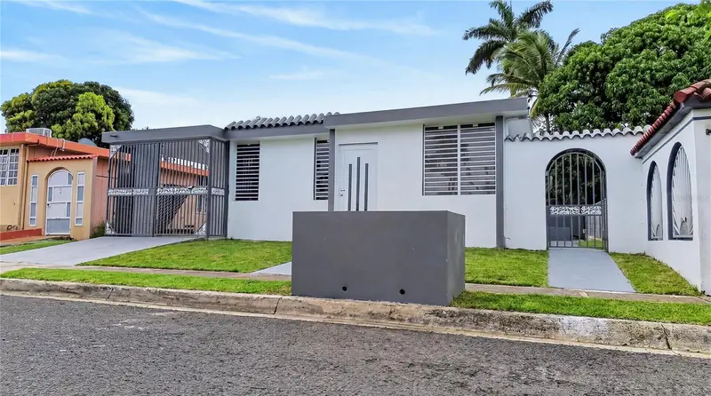 14-E Brisas Del Mar, PR