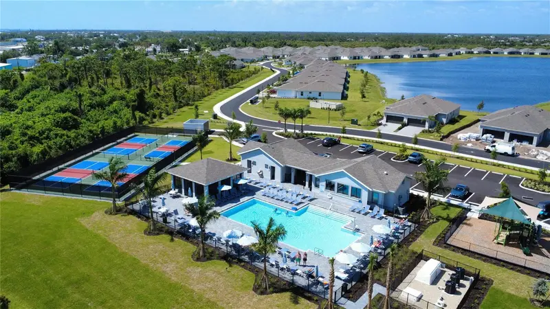 8225 Shore Lake Dr, FL