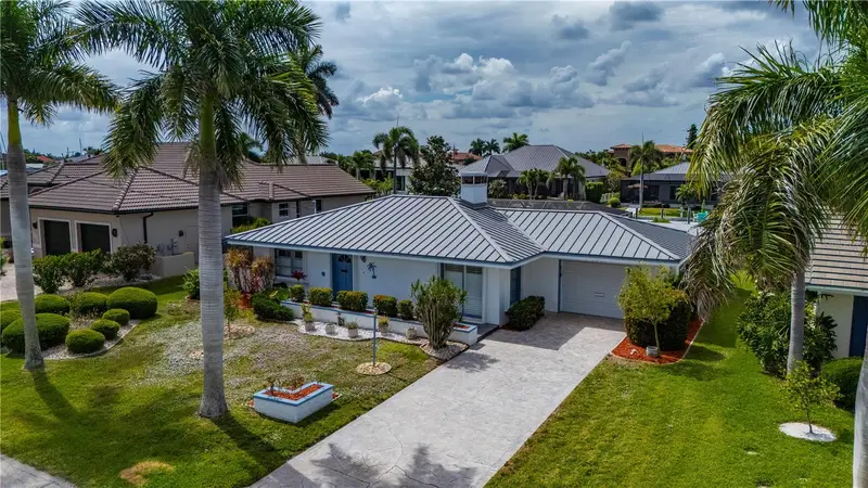 2241 Gulfview Rd, FL