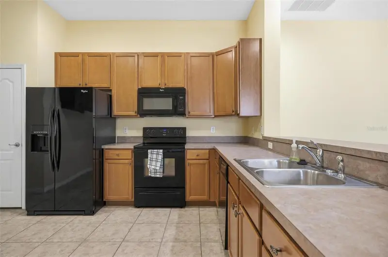144 Mendoza Cir, FL