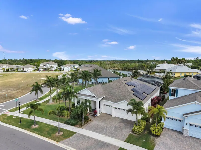 954 Signet Dr, FL