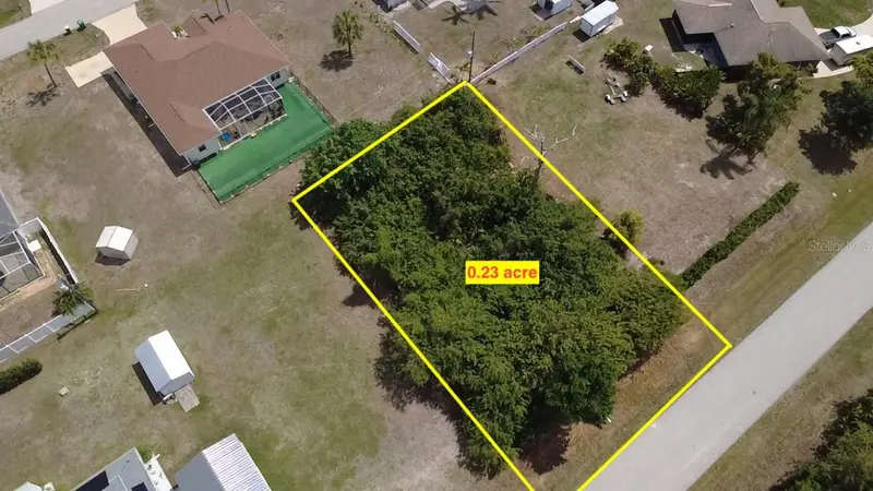 7250 Peacock Ln, FL