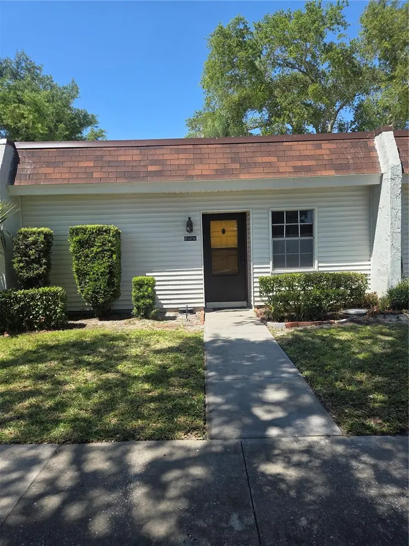 13719 Mission Oaks Blvd, FL