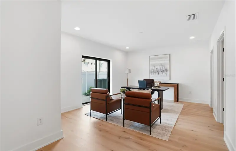 3002 W Platt #5, FL