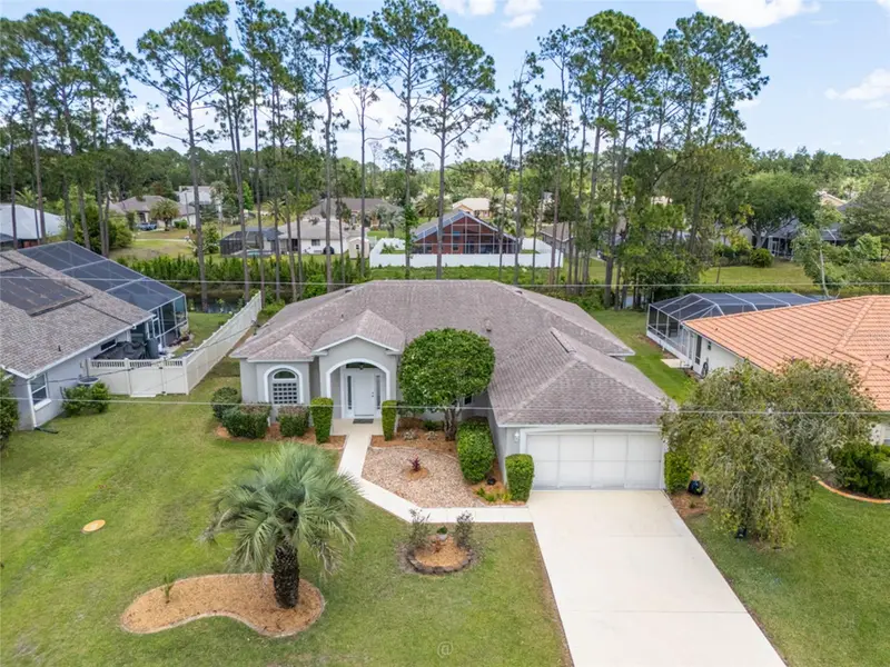11 Edgewater Dr, FL