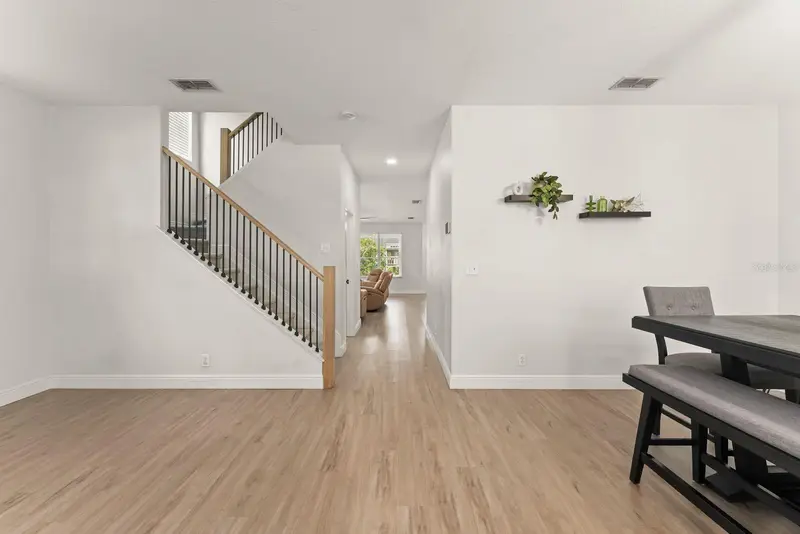 611 Brookfield Ter, FL