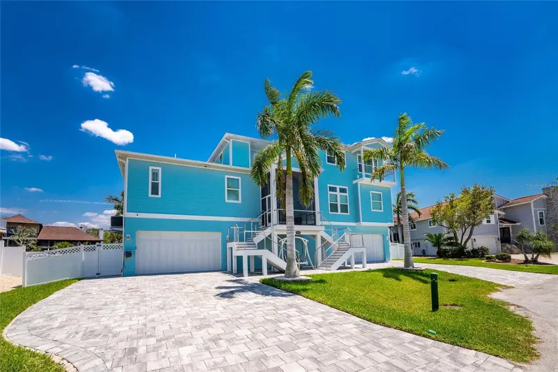 9290 Pine Cove Dr, FL