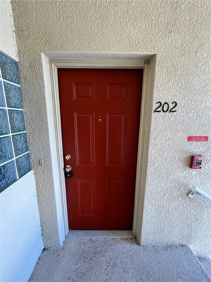 6456 Cypressdale Dr #202, FL