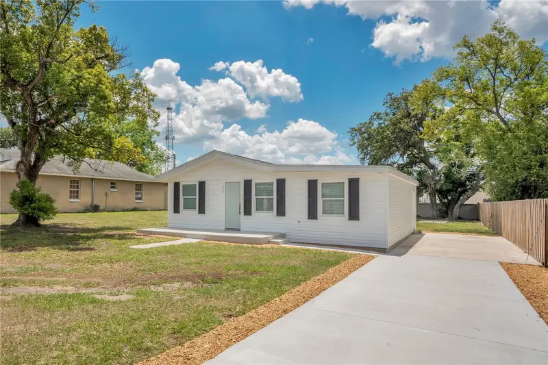 1938 Lavon St, FL
