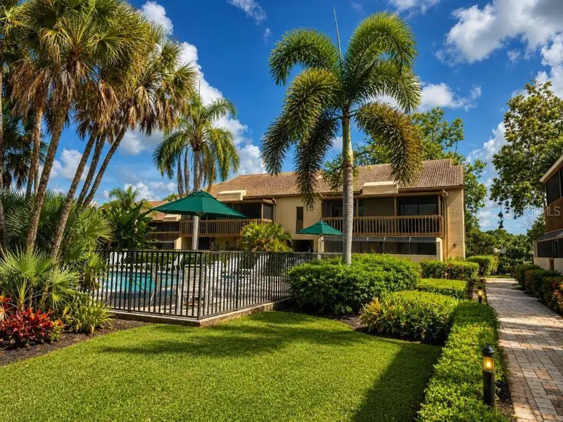3033 Willow Grn #10, FL