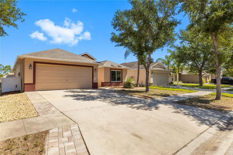 8020 Alamosa Wood Ave, FL