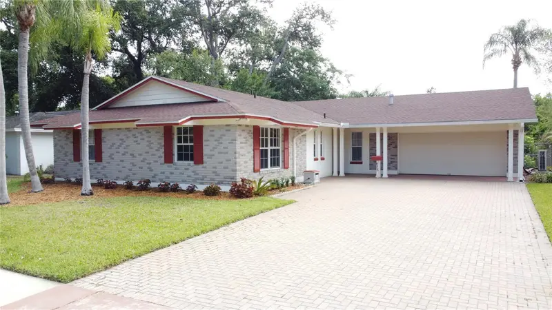 653 Green Meadow Ave, FL