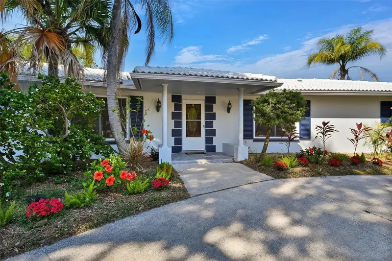 1667 Bravo Dr, FL