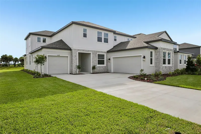 10046 Hidden Hammock Loop, FL