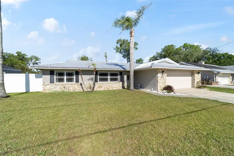 2610 Se 50th Ter, FL