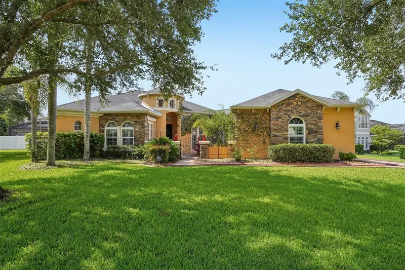 910 Parasol Pl, FL