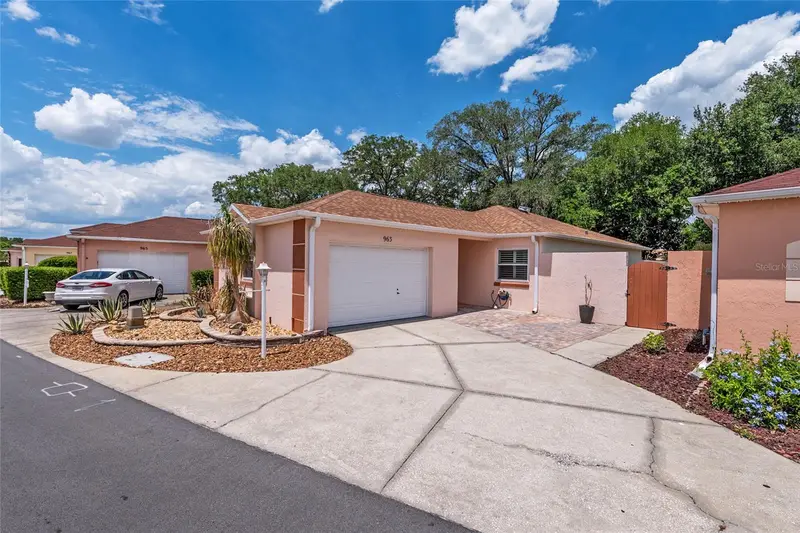 963 Avalon Ave, FL