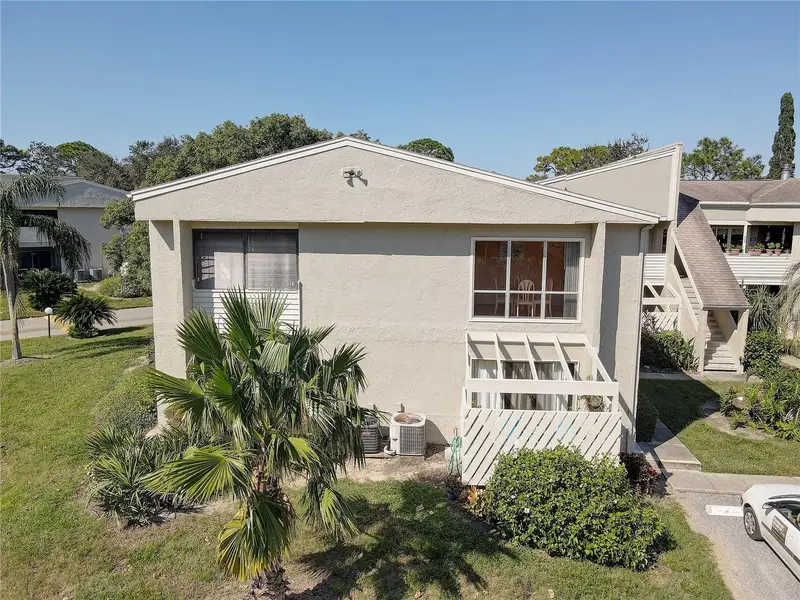 428 Windrush Bay Dr #428, FL
