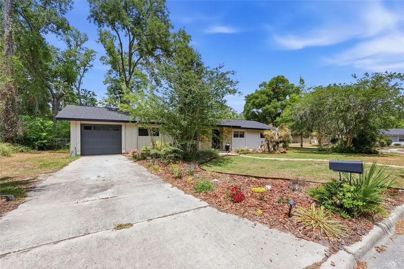 4202 Nw 15th Pl, FL