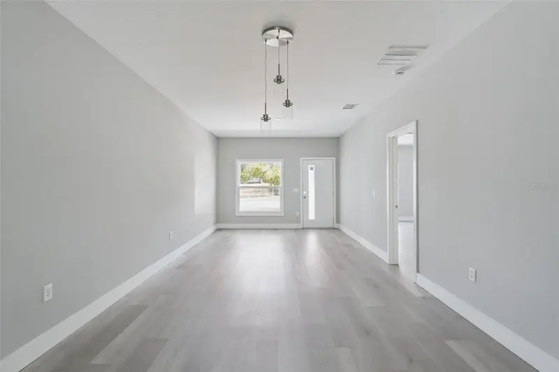 397 North Blvd W, FL