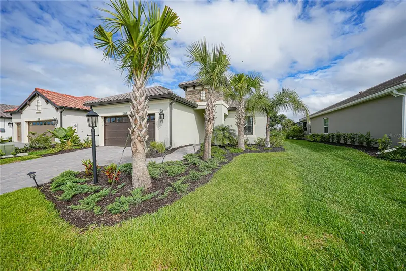 11016 Hogan Cir, FL