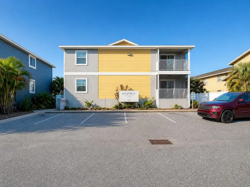 1013 Apollo Beach Blvd #202, FL